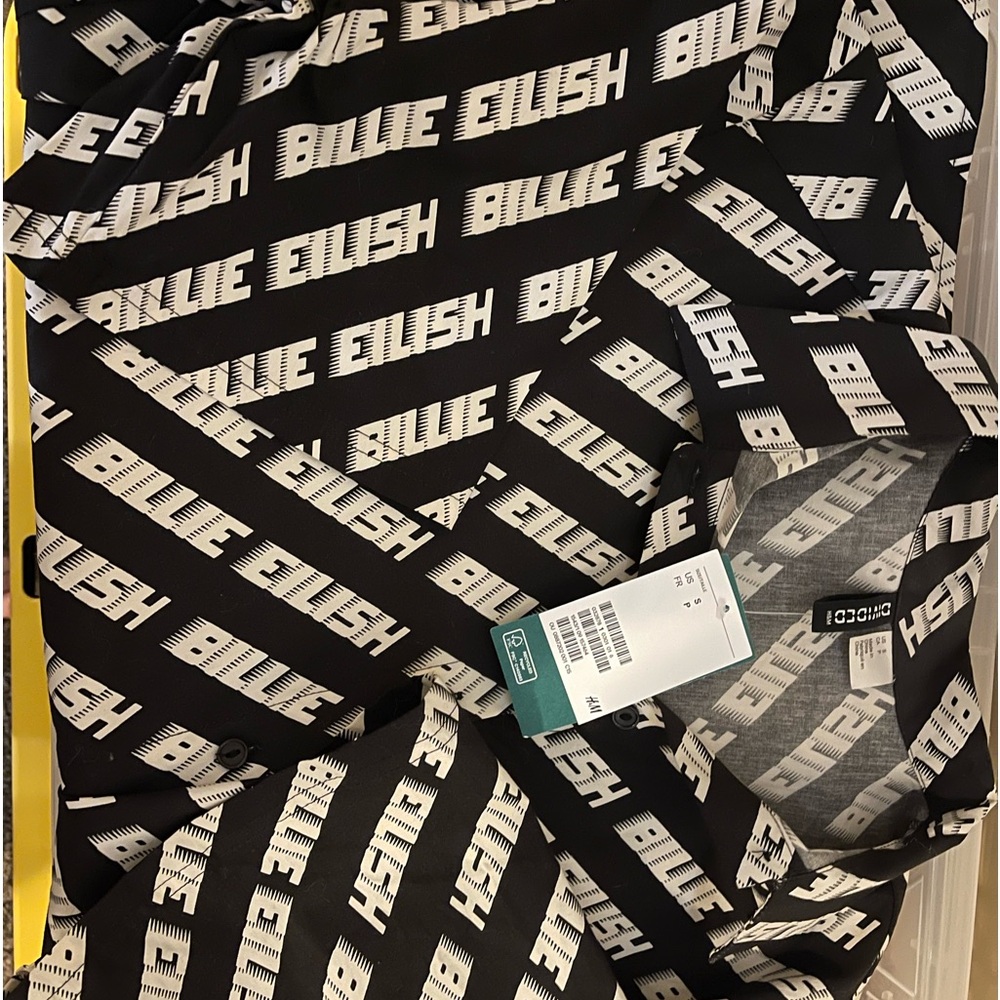 Billie eilish h&m all over print button up new with tags.